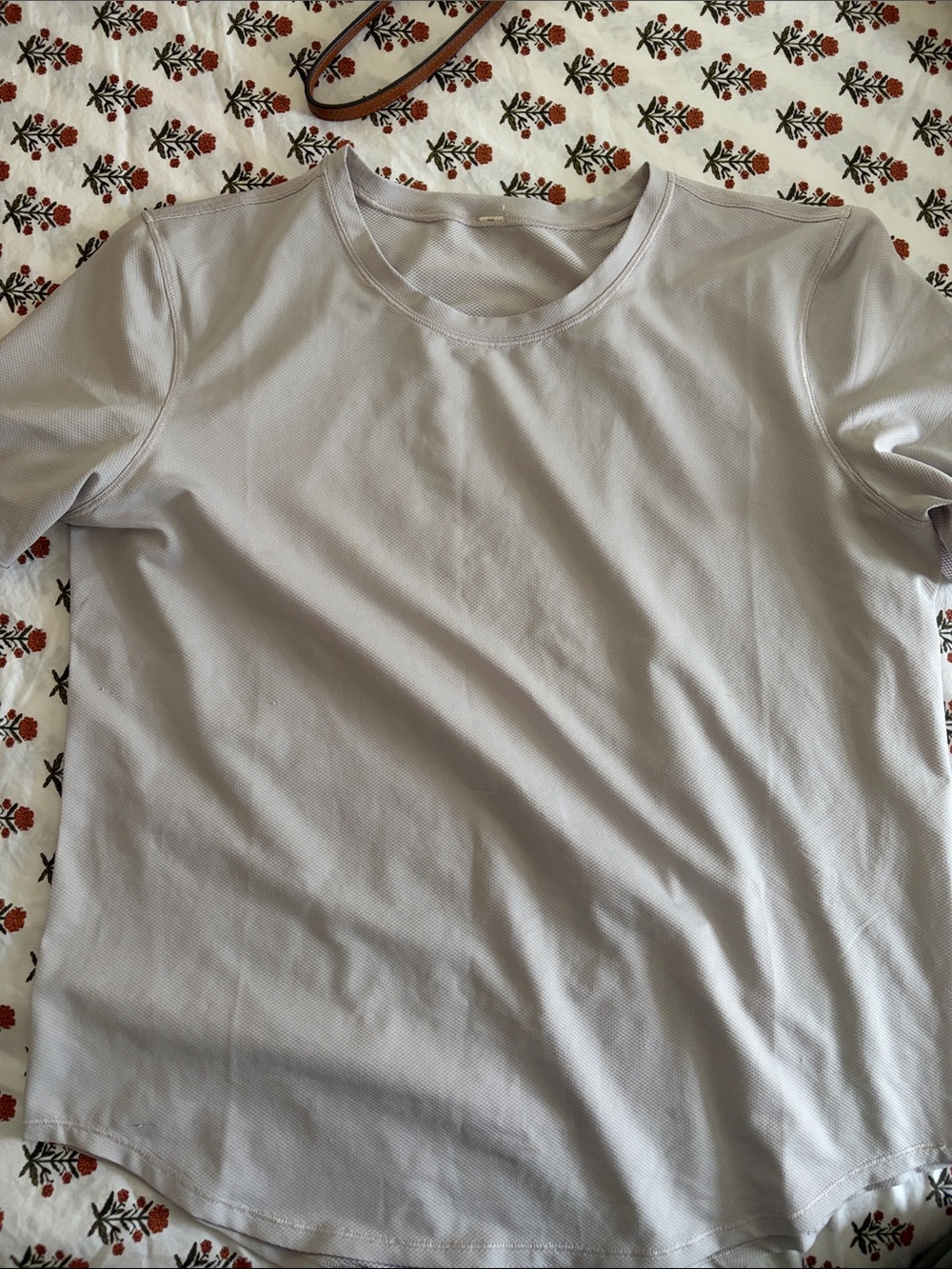 Women’s LULU athletic top